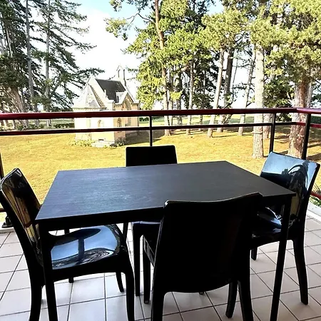 Acces Direct Au - Parc Privatif Apartmán *